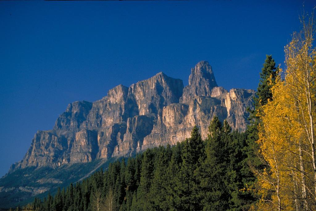 Hi Castle Mountain - Hostel Zewnętrze zdjęcie